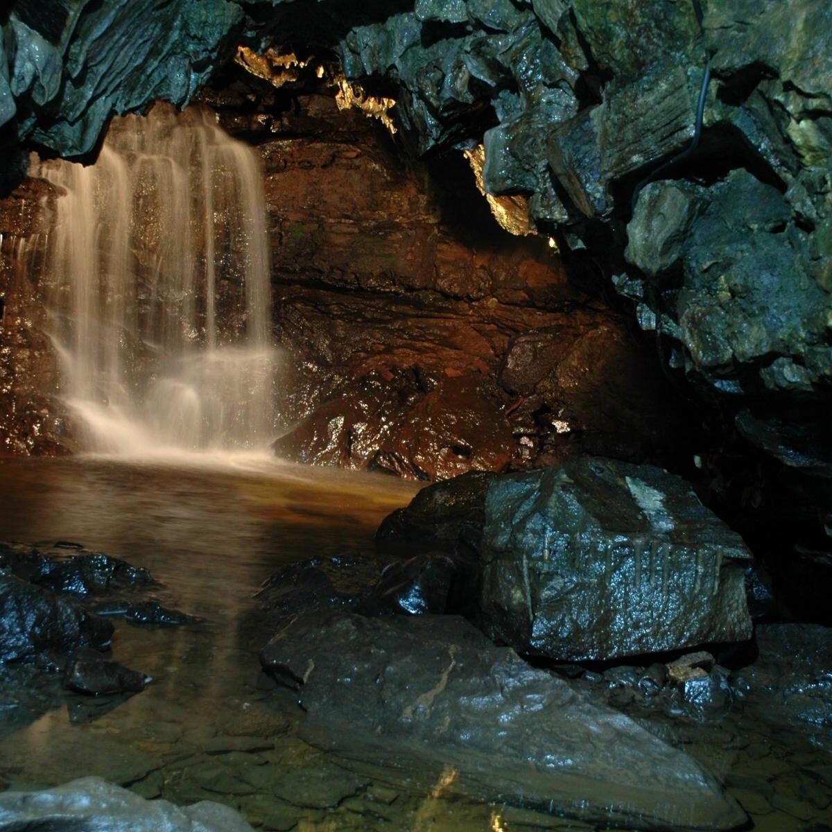 Ingleborough-Cave